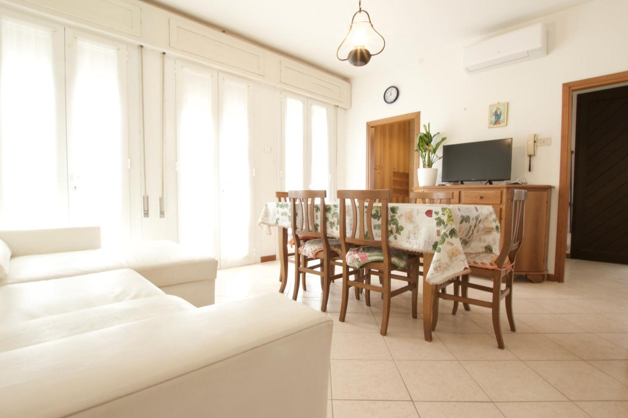 Apartment 12 Accesso - Immobiliare *