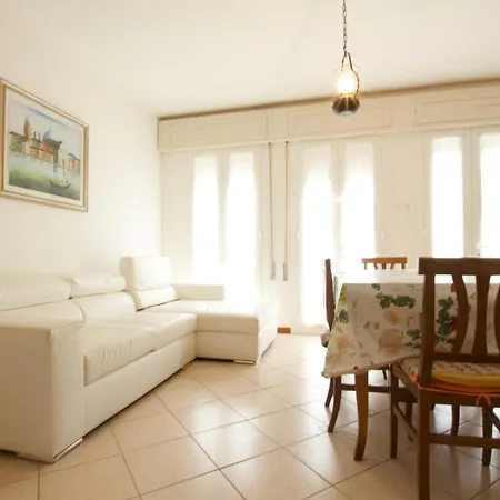 Appartamento 12 Accesso - Immobiliare